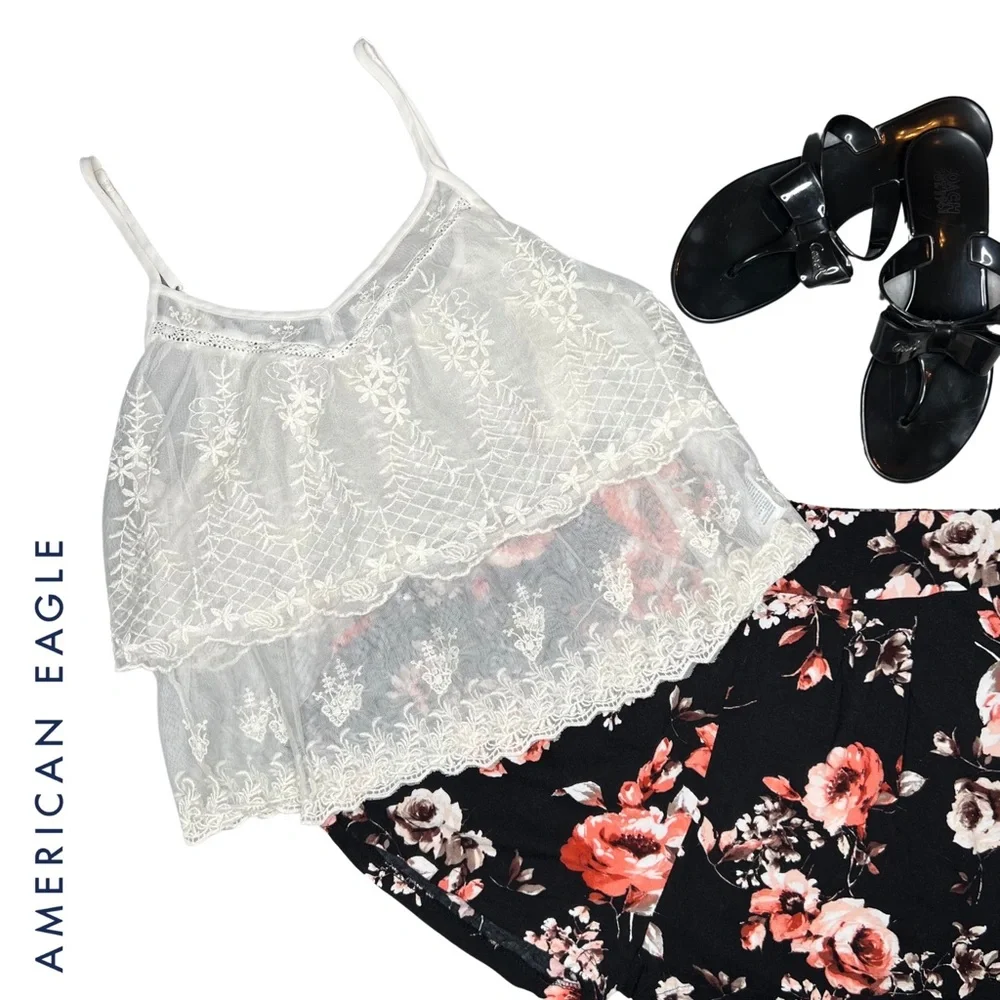 ❌SOLD❌ AEO Cami Tank Top Tiered Mesh Lace Embroidered Festival Off White Cream M - Picture 1 of 17